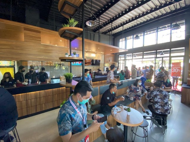 Janji Jiwa X Hadir di Summarecon Mutiara