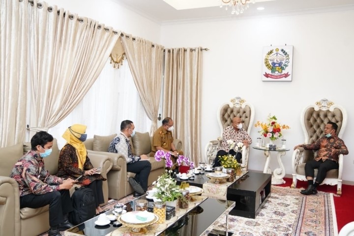 Plt Gubernur akan Atur Perizinan Retail