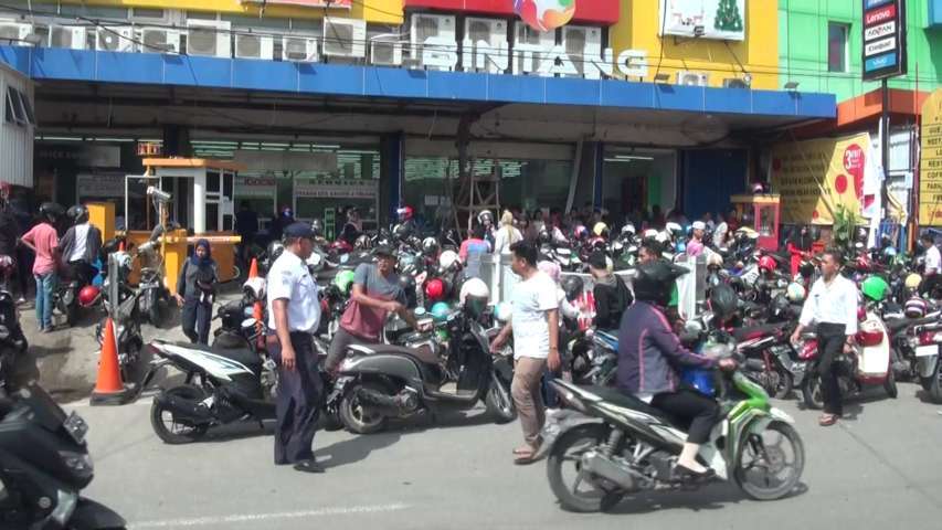 Toko Bintang Terancam Ditutup
