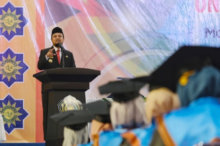 Plt Gubernur Minta Wisudawan Ciptakan Lapangan Kerja