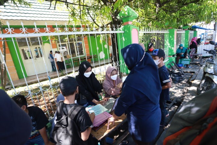 Orang Tua Bingung Daftar Anaknya secara Daring