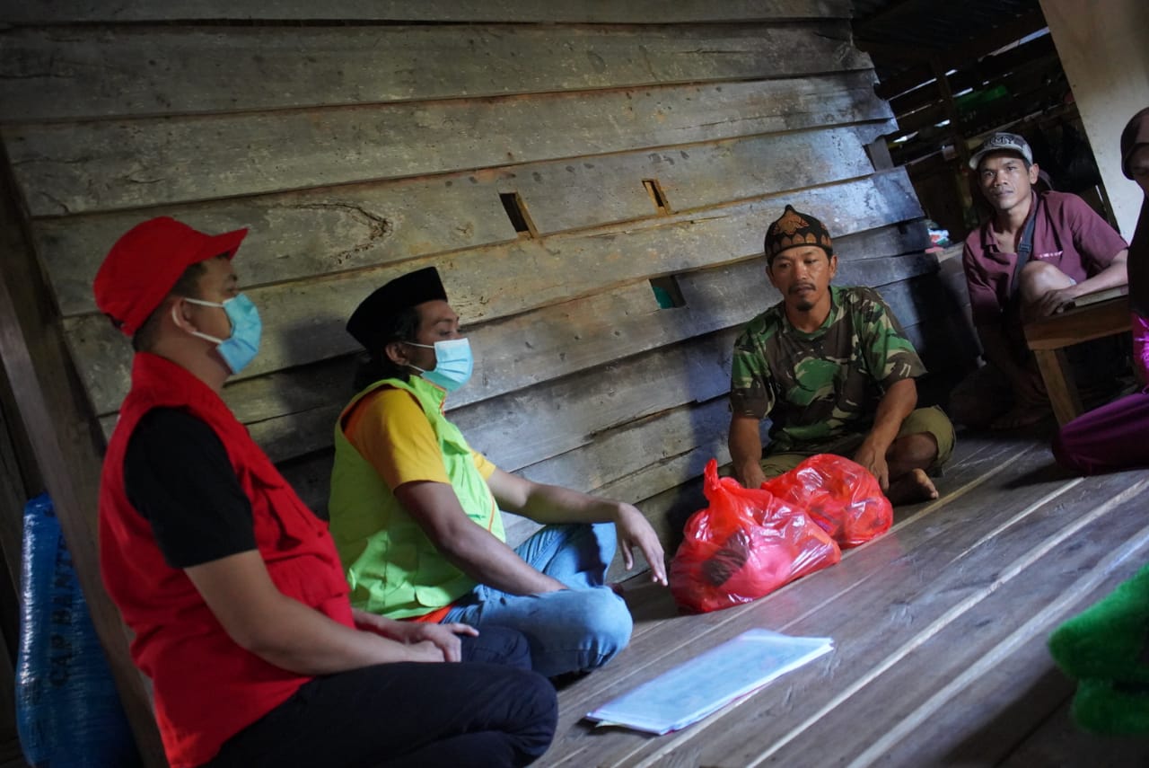 Andi Nirawati Bantu Penderita Tumor Ganas