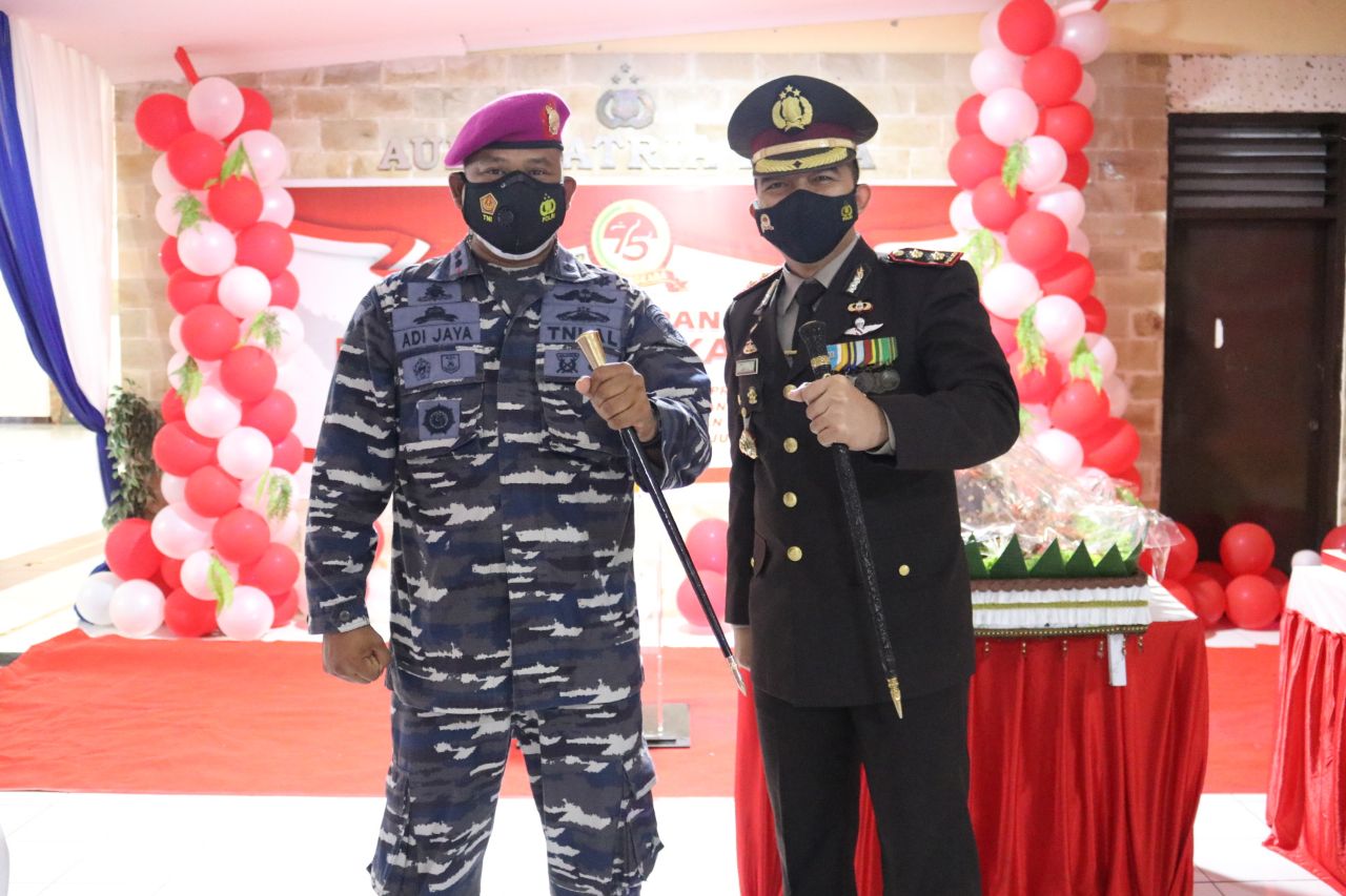 Lantamal VI Berikan Surprise Kapolres Pelabuhan Makassar di Hari Bhayangkara 75