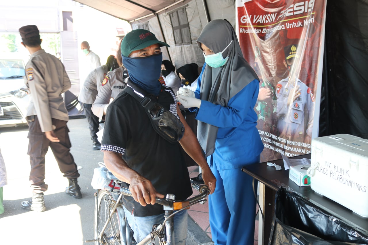 Jadwal Layanan Drive Thru Vaksin Covid Polres Pelabuhan Makassar