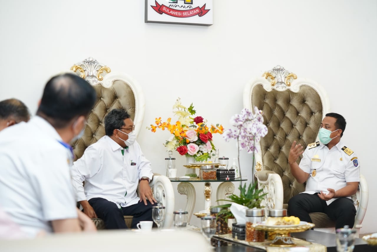 Plt Gubernur dan Pelindo Bahas Pelabuhan Daratan