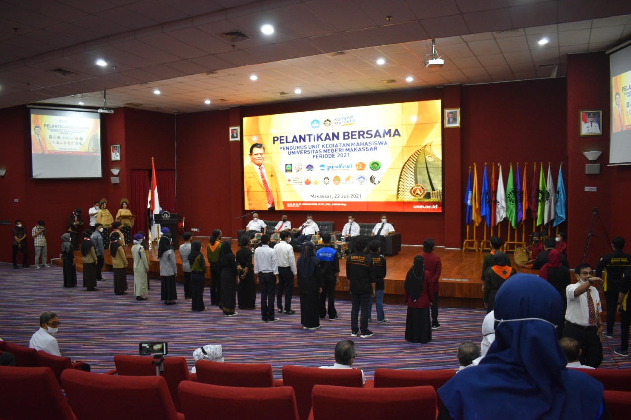 Ketua Umum LPM Penalaran UNM Berbicara di Pelantikan Serentak 13 UKM Periode 2021