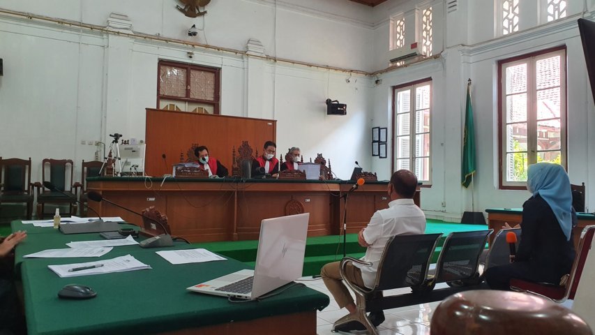 Rp100 Juta dari Kontraktor  untuk Masjid NA