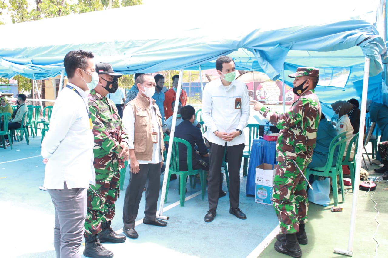 TNI-FIF Group dan PLN Gelar Vaksinasi Massal