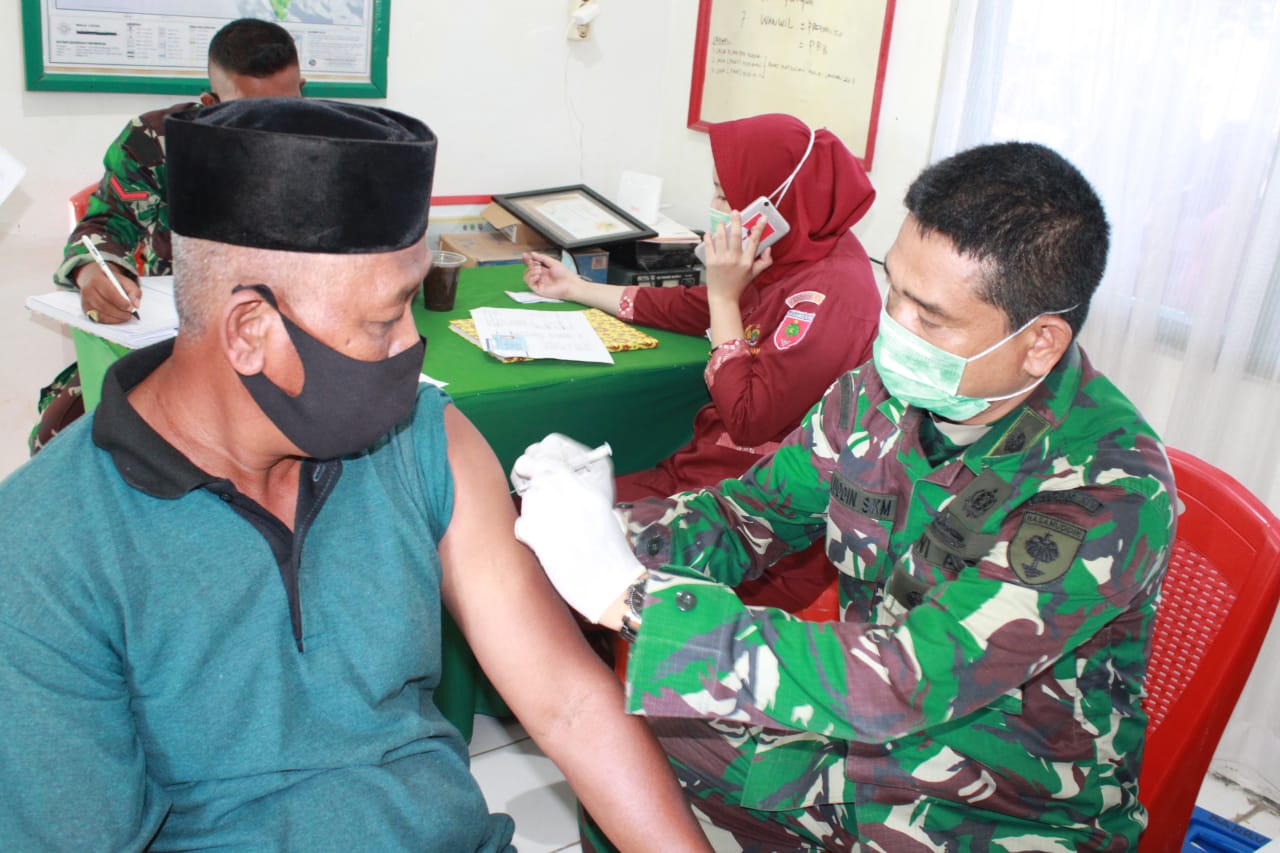 Koramil 1405-07 Gelar Vaksinasi