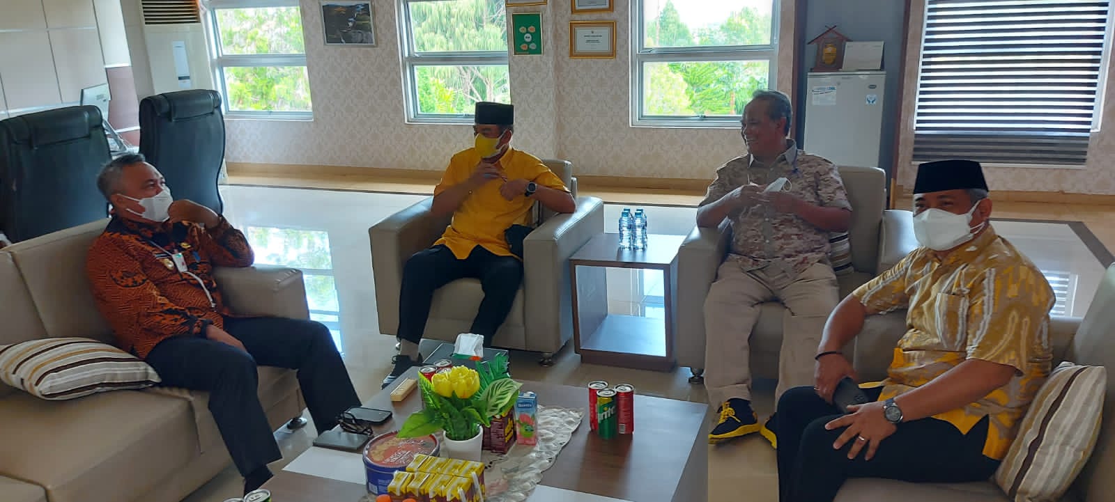 Bupati Lutim Sambut Marzuki Wadeng dan La Kama