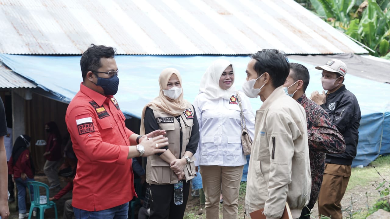 Wawan Tempuh Medan Ekstrim Untuk Sosialisasi Perda