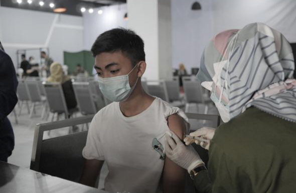 ISYEF  Sulsel Programkan 1.500 Vaksinasi Peduli Generasi
