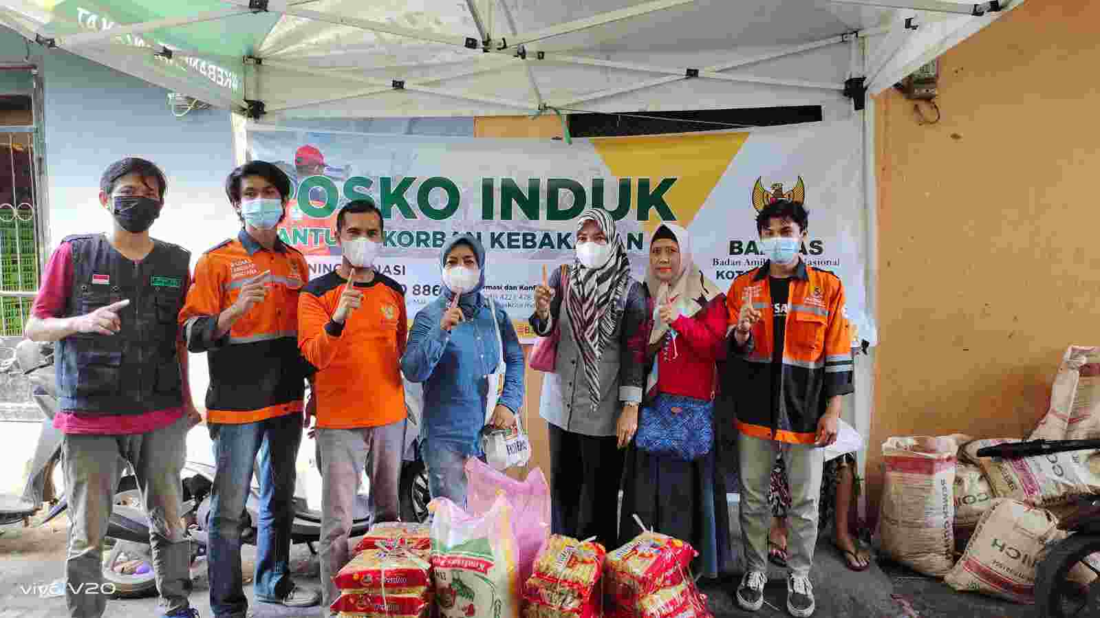 BAZNAS dan LPBI NU Makassar Pikirkan Kelangsungan Hidup Korban Kebakaran
