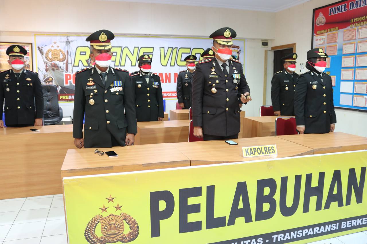 Kapolres Pelabuhan Makassar Ikuti Upacara Secara Virtual HUT RI