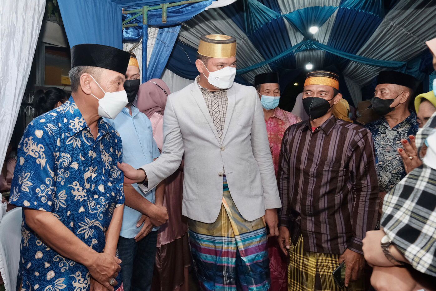 Adnan dan Priska Sosialisasi Vaksin di Pesta Pernikahan