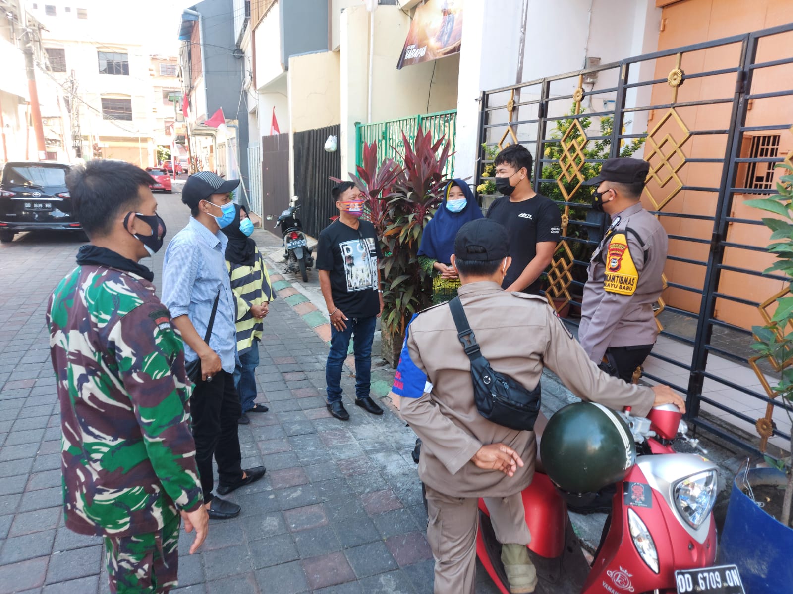 Pendisiplinan Prokes, Polres Pelabuhan Makassar Lakukan Patroli PPKM