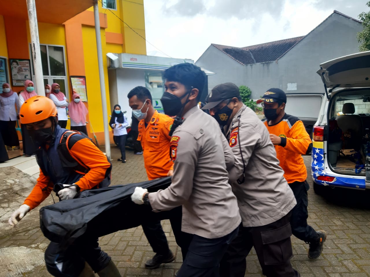 Abaikan Larangan, Dua  Pendaki Tewas Kedinginan
