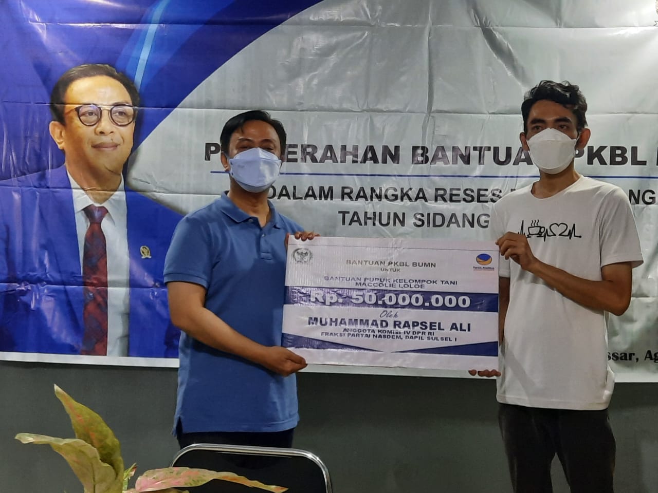 Rapsel Ali Salurkan Bantuan Rp3,6 Miliar di Tiga Daerah
