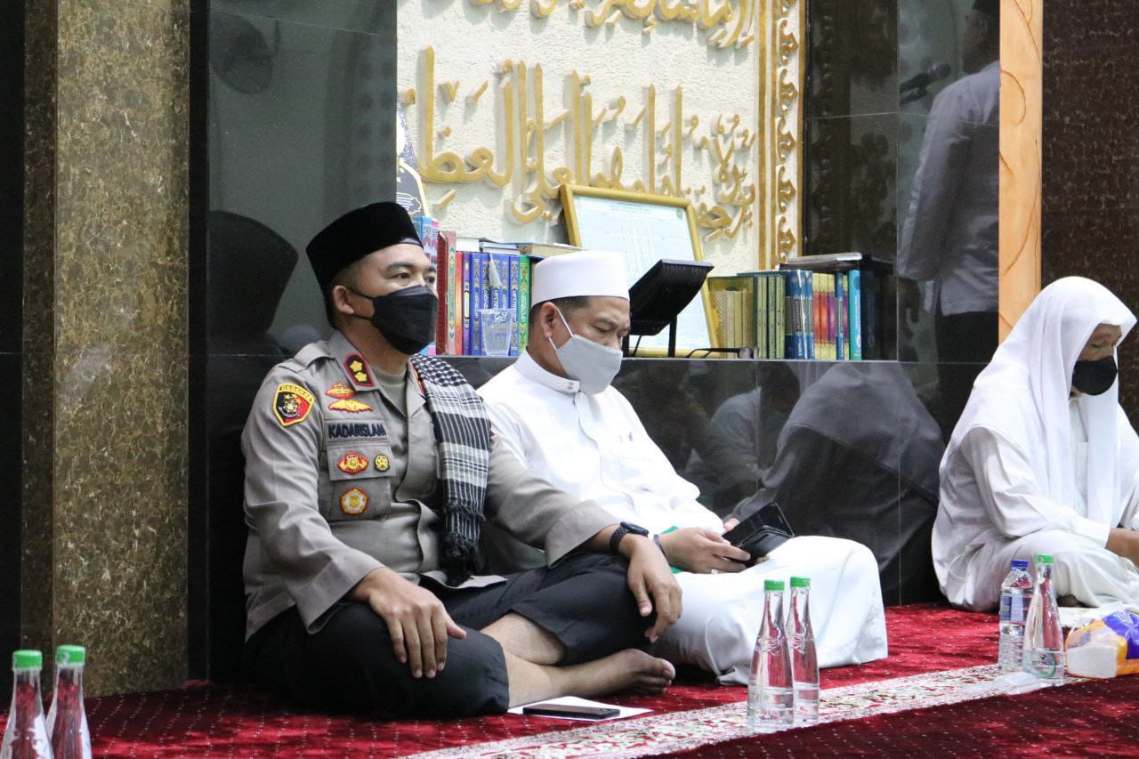 Polres Pelabuhan Makassar dan MCMI gelar Dzikir dan Doa Bersama dengan Prokes Ketat
