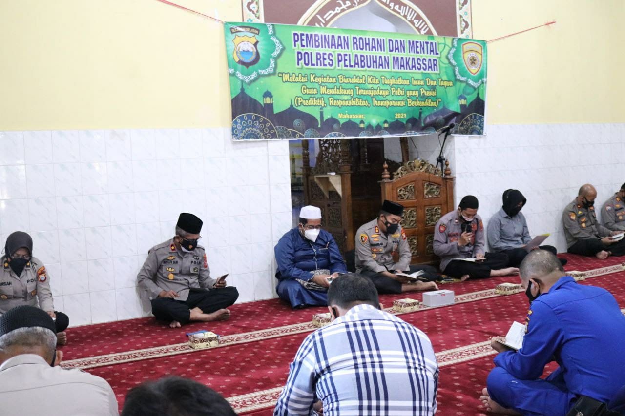 Bentuk Karakter Anggota Polres Pelabuhan Makassar menjadi Polri yang Presisi