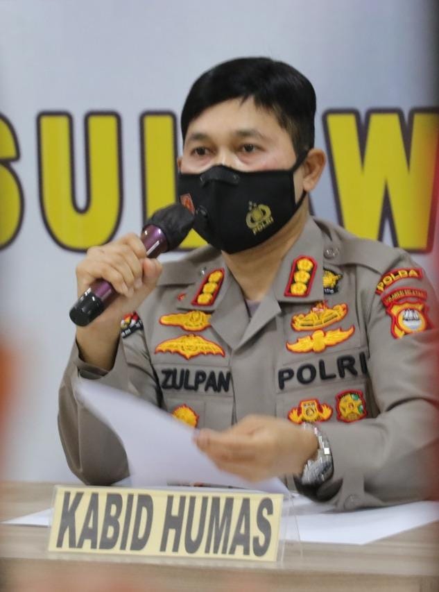 Jajaran Polda Sulsel Konsen Bantu Masyarakat  Terdampak Covid -19