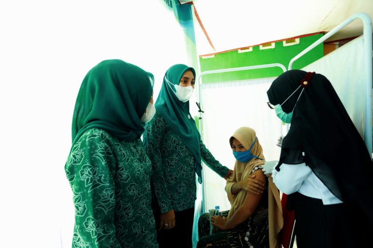 Ketua TP PKK Pangkep Dampingi Siswa