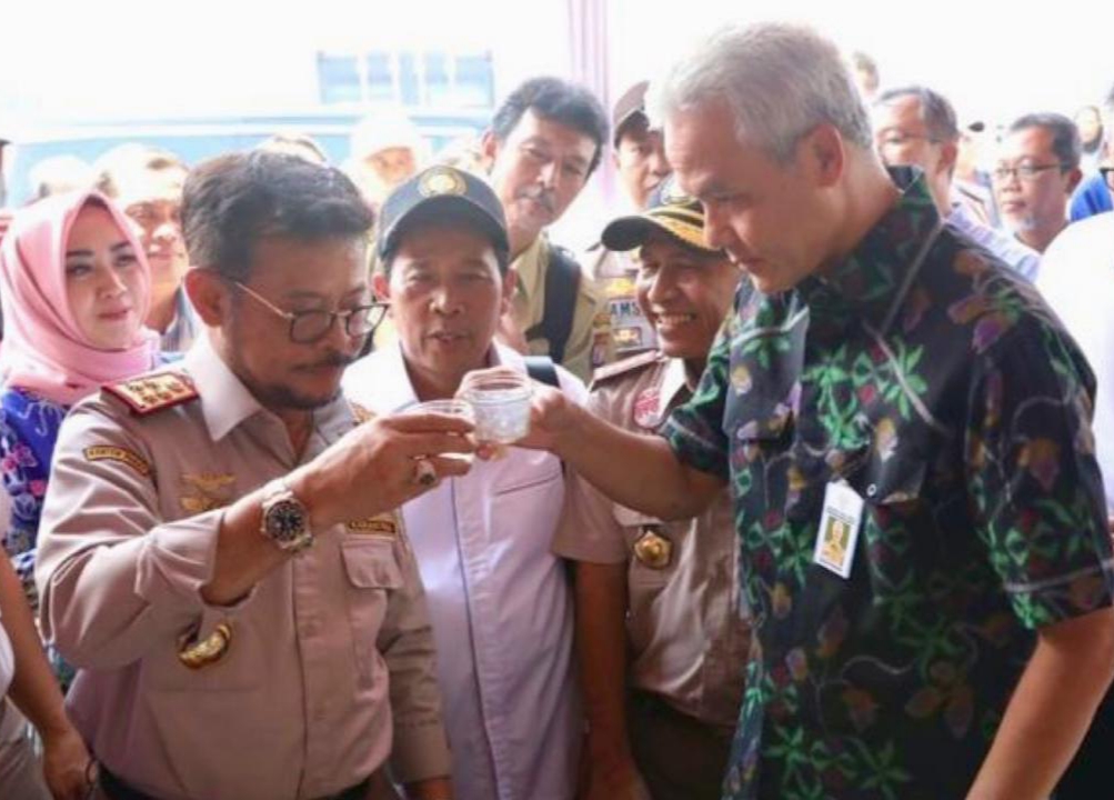 Ganjar Pranowo – SYL Saling Puji