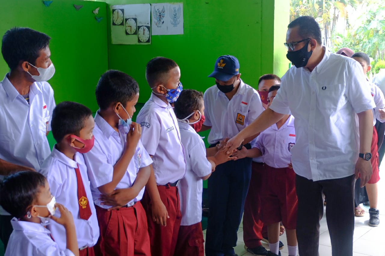 Ulla Janji Bantu Perbaikan SLB Negeri 1 Maros