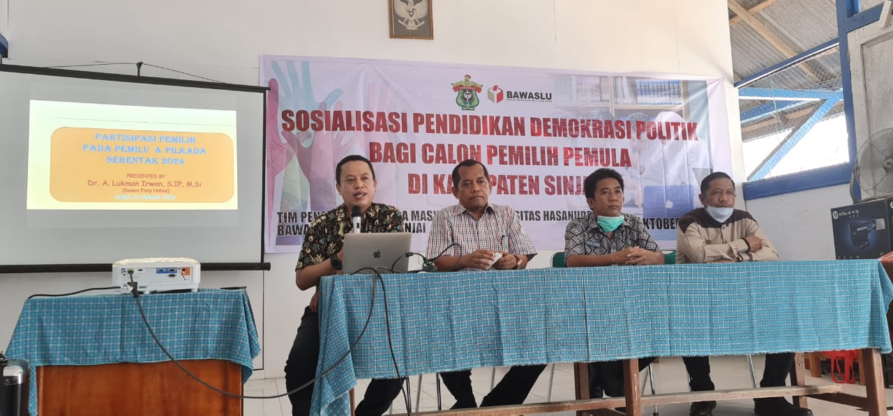 Unhas Sosialisasi Pendidikan Demokrasi dan Politik ke Calon Pemilih Pemula di Sinjai