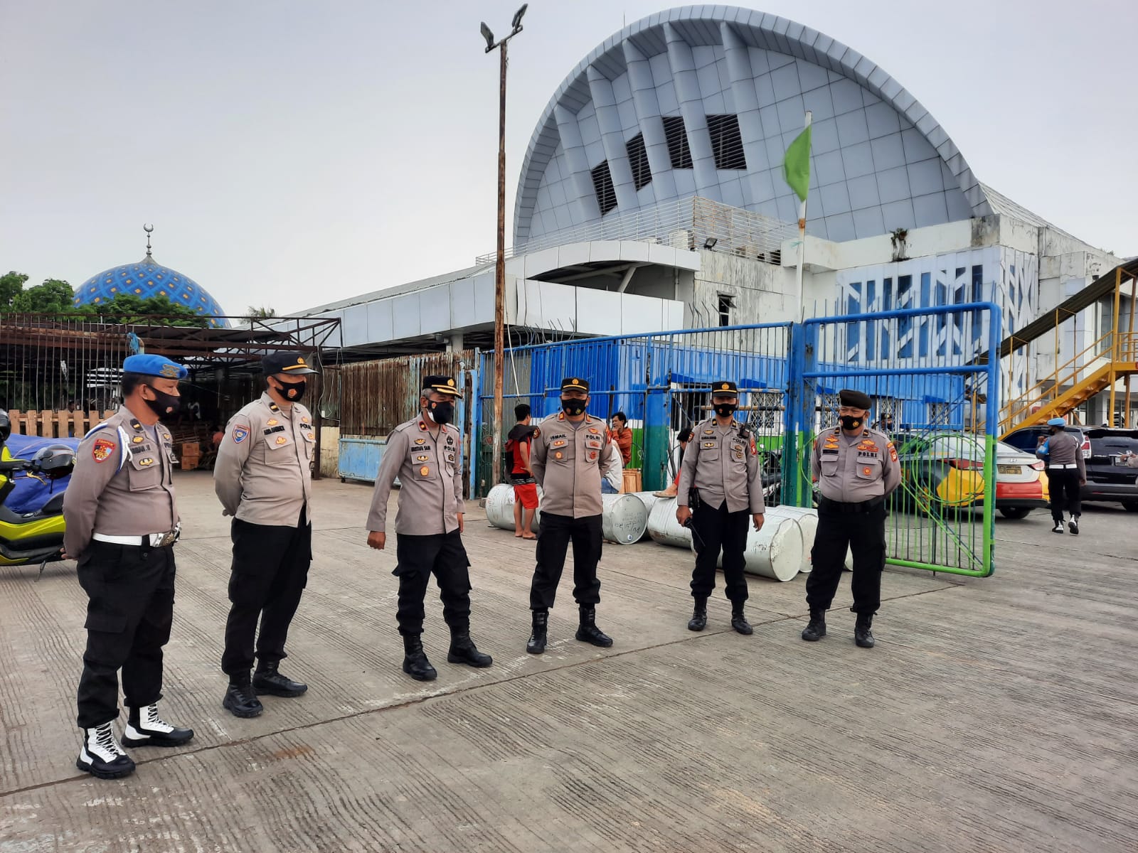 Wakapolres Pelabuhan Makassar Ingatkan Petugas Tingkatkan Pelayanan pada Masyarakat