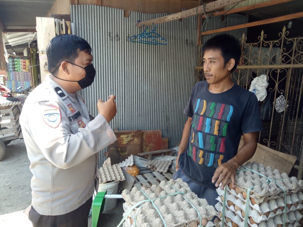 Bhabinkamtibmas Tabaringan Rutin Sambang Untuk Jalin Keakraban