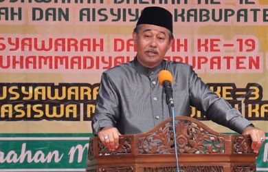 Rektor Unismuh Minta Dosen  Bagi Waktu Mengajar dan Menulis Buku