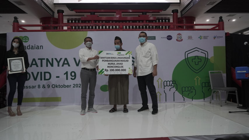 Pegadaian Serahkan Bantuan Bina Lingkungan di Maros