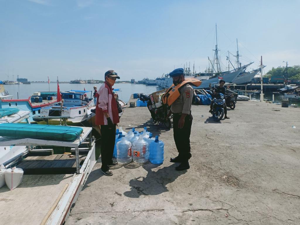 Satpolair Polres Pelabuhan Makassar Imbau Keselamatan Nelayan