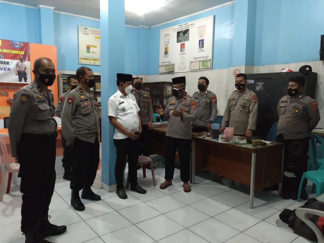 Pastikan Kesiapan Personel, Wakapolres Pelabuhan Makassar Cek Pos Pam Barca