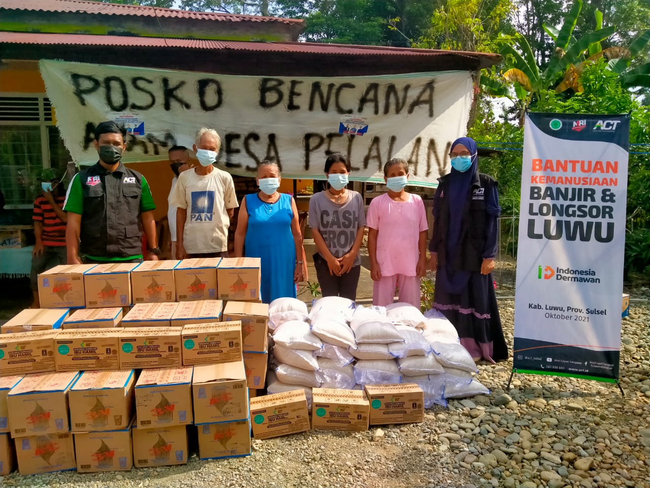 Bantuan Pangan untuk Korban  Banjir dan Longsor di Luwu