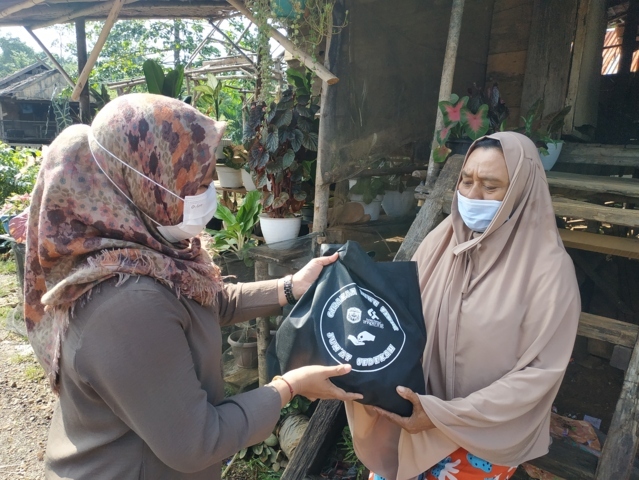 Bank Sulselbar Malili Dukung Aksi Sedekah Jumat
