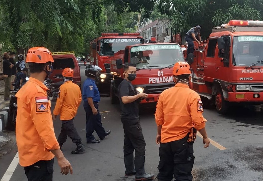 Api Diduga Dari Arus Pendek Listrik
