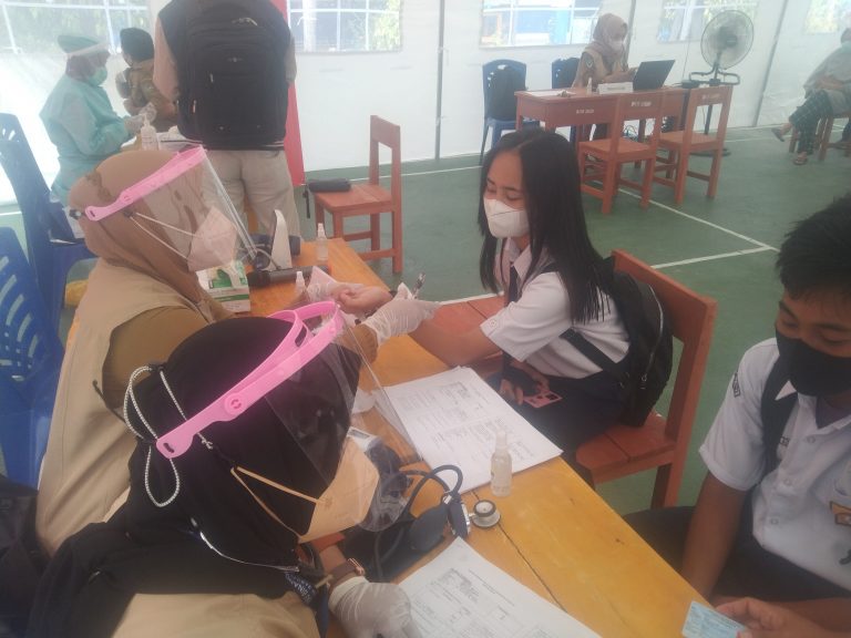 BIN Sulbar Gelar Vaksinasi Massal Pelajar