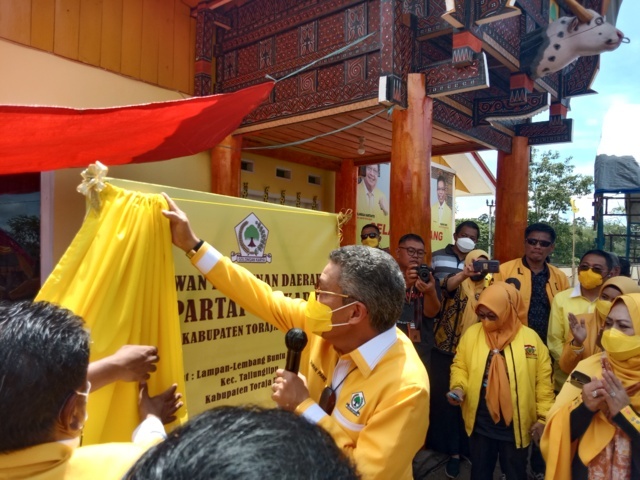 TP Resmikan Kantor Golkar Toraja Utara