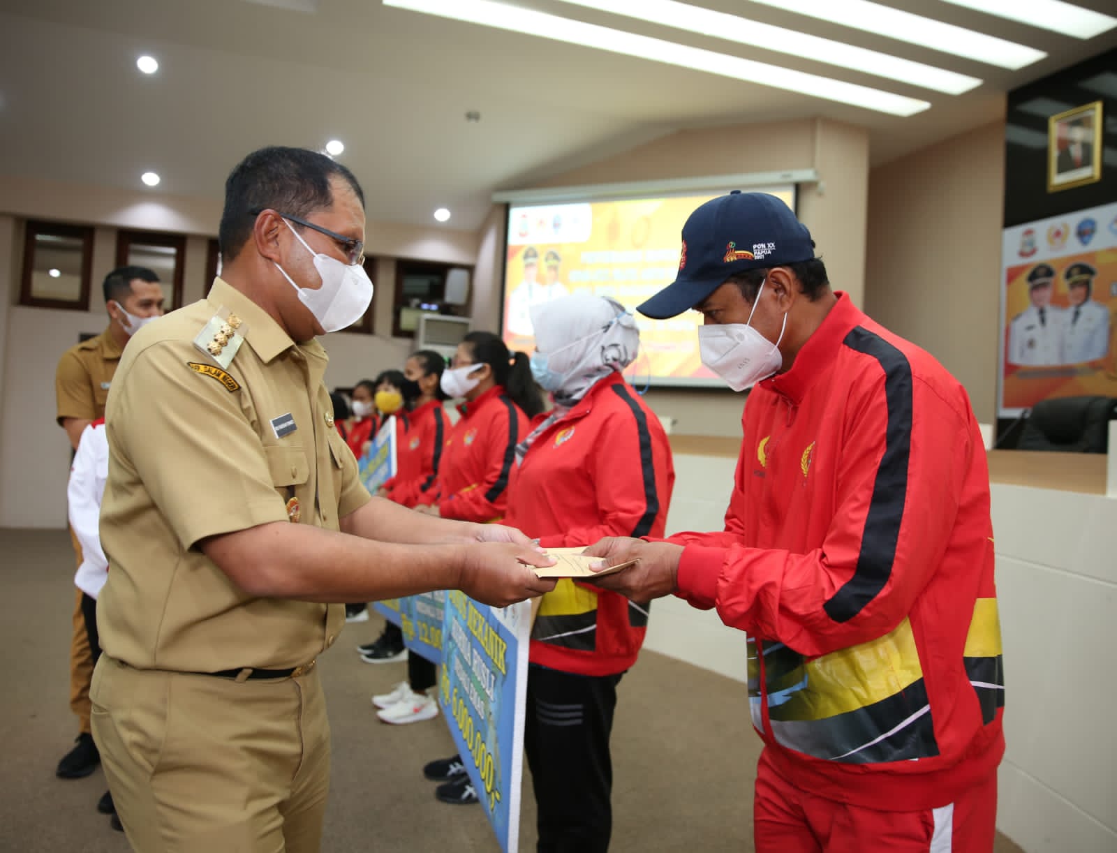 Pemkot  Bagi Bonus untuk Atlit PON XX Papua