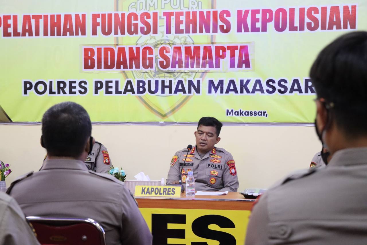 Polres Pelabuhan Makassar Gelar Pelatihan Fungsi Teknis Samapta Tahun 2021
