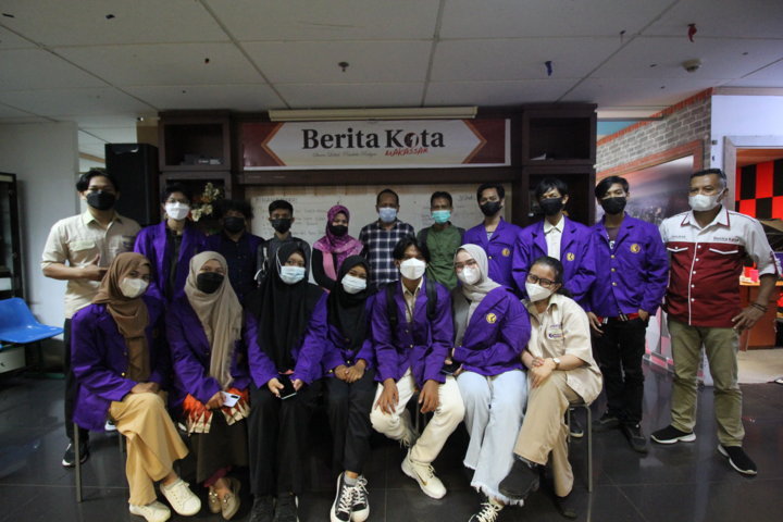 Mahasiswa Politeknik Negeri Media Kreatif  Belajar  ke BKM