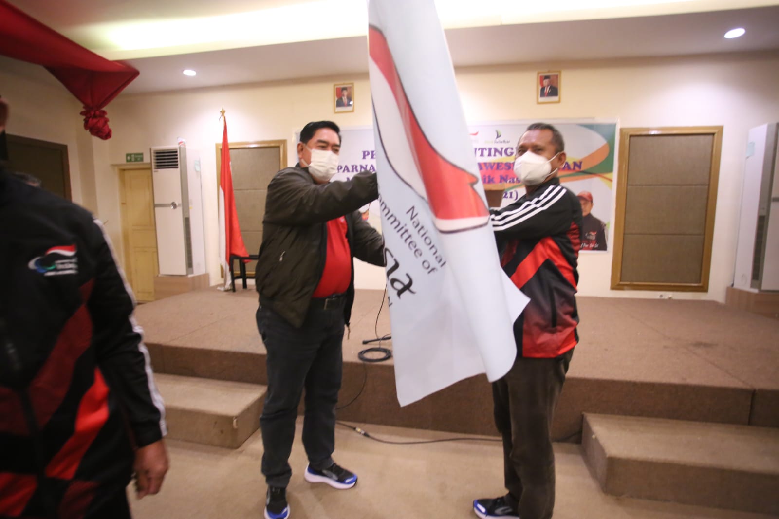 Sekprov Lepas Kontigen Sulsel ke Peparnas