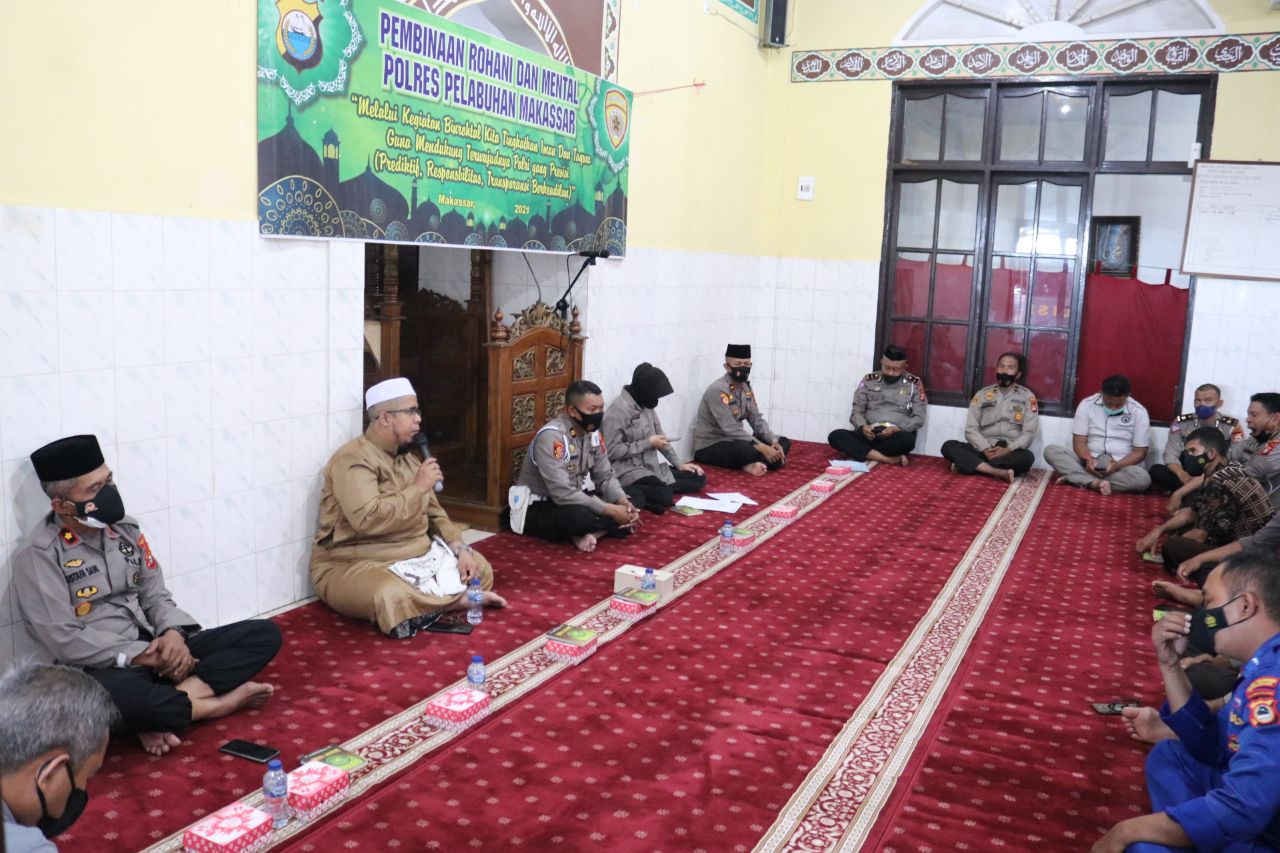 Polres Pelabuhan Makassar rutin Gelar Binrohtal setiap Kamis