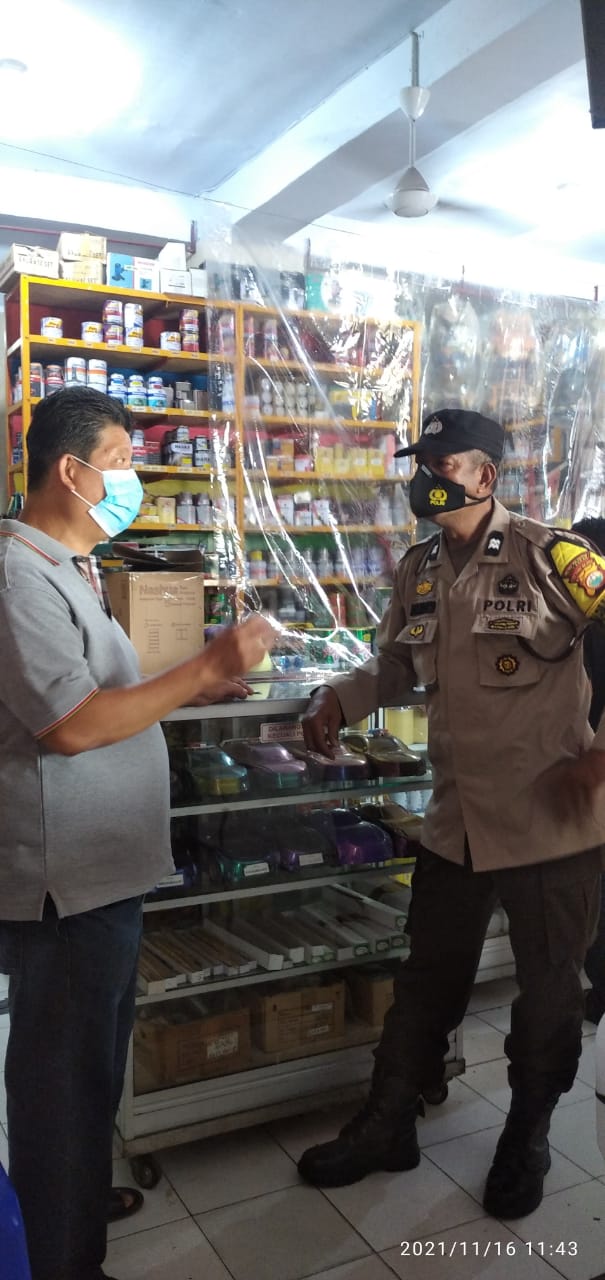 Bhabinkamtibmas Melayu Edukasi Protokol Kesehatan Warga Binaannya