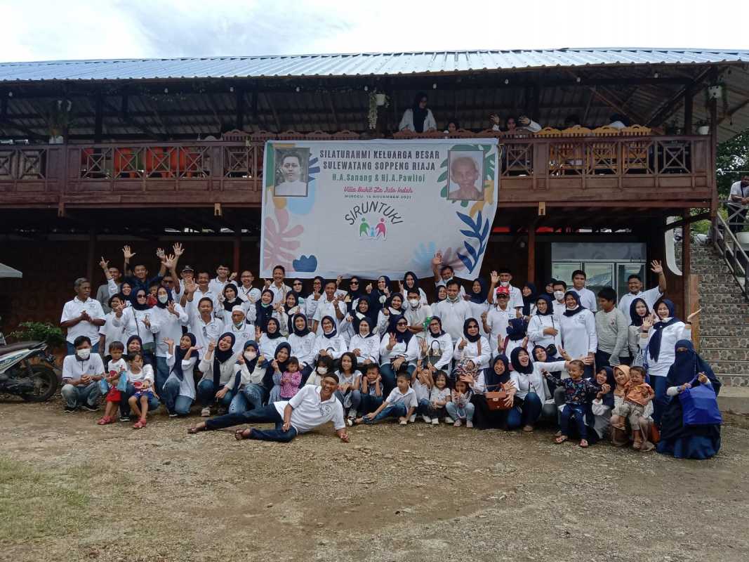 Siruntukki, Ajang Silaturahmi KB Sulewatang Soppeng Riaja H Andi Sanang-Hj Andi Pawilloi