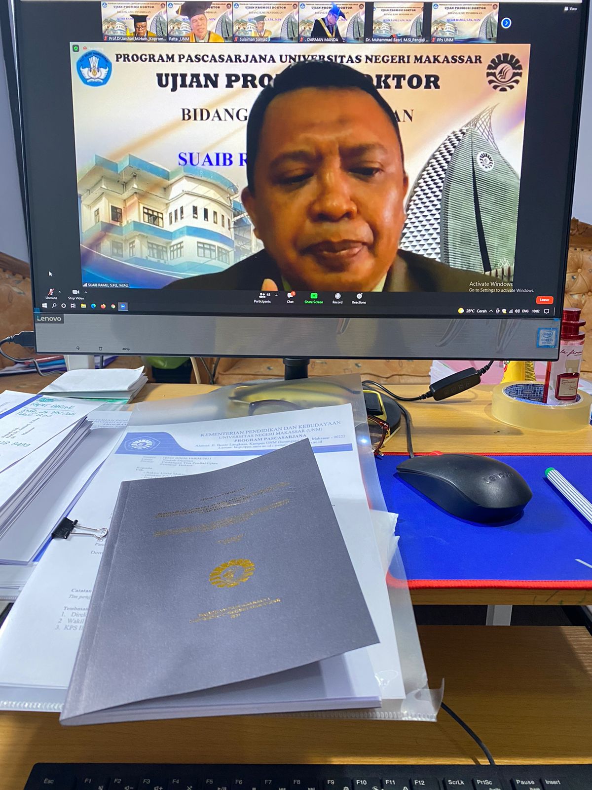 Kepala SMP Negeri 1 Makassar Raih Doktor di UNM