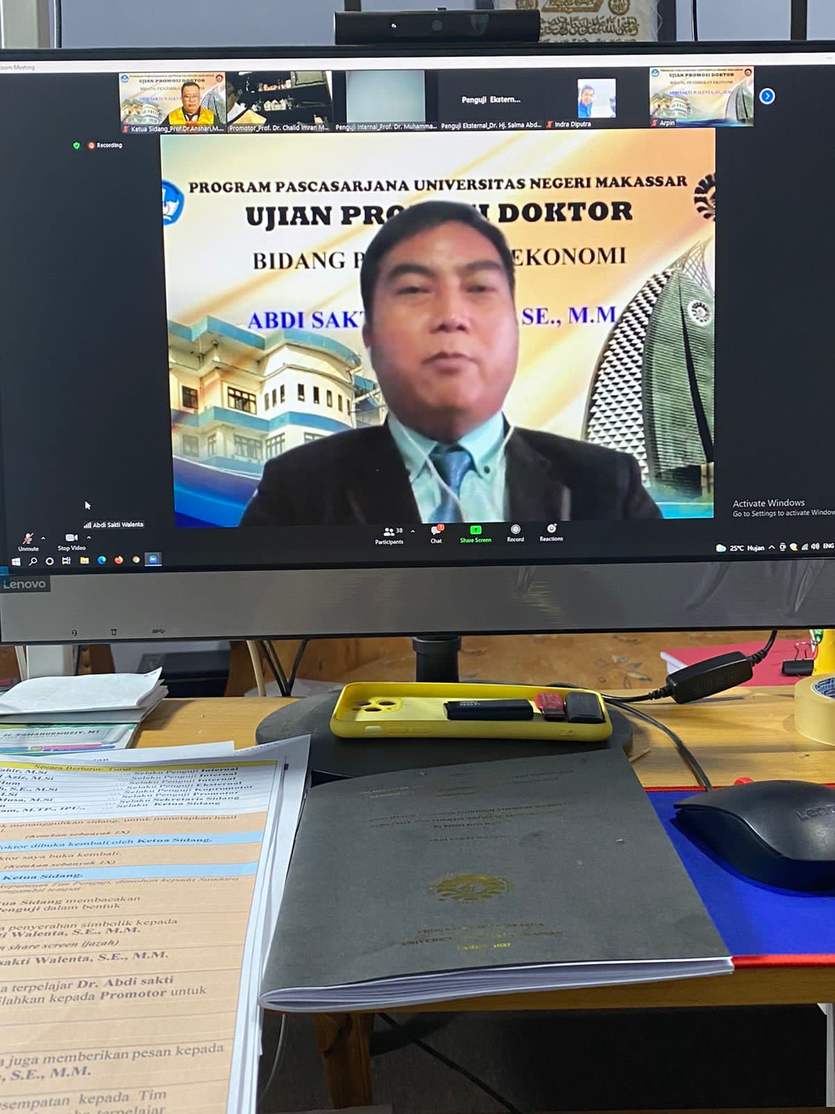 Dosen UNKRIT Poso Raih Doktor di UNM