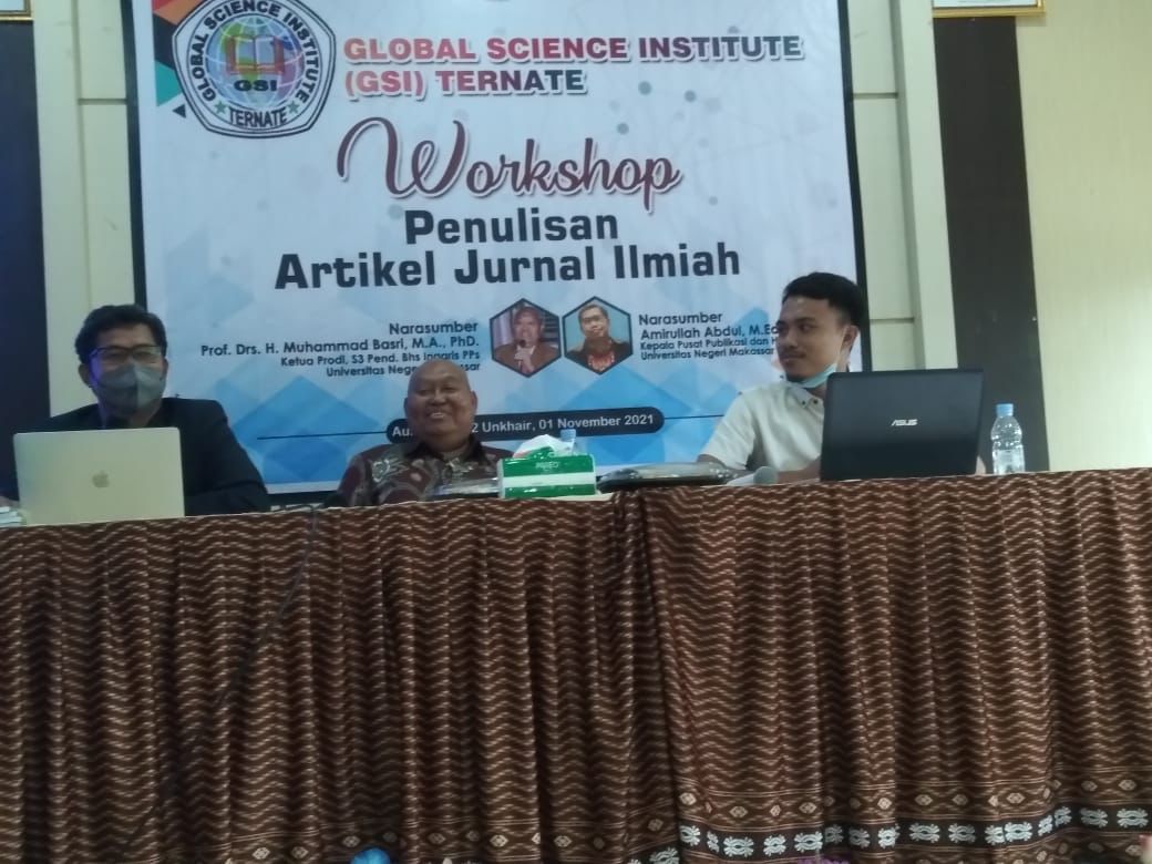 Dosen PPs UNM Latih Dosen Unkhair Ternate Menulis Jurnal Ilmiah